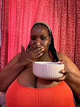 Snapshot of Michyboldy chatting on 10/20/25, 06:36 Michyboldy online show from 10/20/25, 06:36