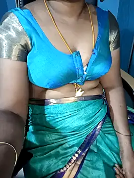 Snapshot of Tamil-hotwife chatting on 01/08/25, 07:24 Tamil-hotwife online show from 01/08/25, 07:24