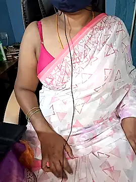 Snapshot of Tamil-hotwife chatting on 01/21/25, 04:54 Tamil-hotwife online show from 01/21/25, 04:54