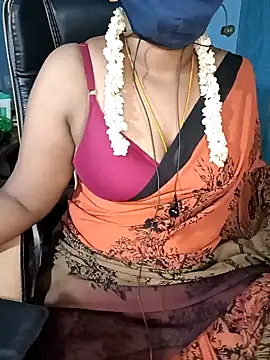 Snapshot of Tamil-hotwife chatting on 01/23/25, 04:52 Tamil-hotwife online show from 01/23/25, 04:52