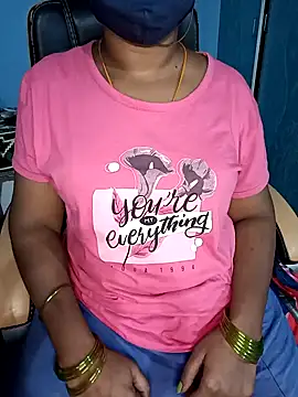 Snapshot of Tamil-hotwife chatting on 01/23/25, 07:29 Tamil-hotwife online show from 01/23/25, 07:29