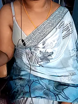 Snapshot of Tamil-hotwife chatting on 01/25/25, 07:28 Tamil-hotwife online show from 01/25/25, 07:28
