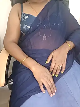 Snapshot of Tamil-hotwife chatting on 02/07/25, 07:40 Tamil-hotwife online show from 02/07/25, 07:40