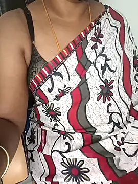 Snapshot of Tamil-hotwife chatting on 02/08/25, 09:03 Tamil-hotwife online show from 02/08/25, 09:03