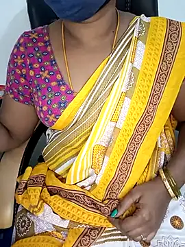 Snapshot of Tamil-hotwife chatting on 02/10/25, 11:46 Tamil-hotwife online show from 02/10/25, 11:46
