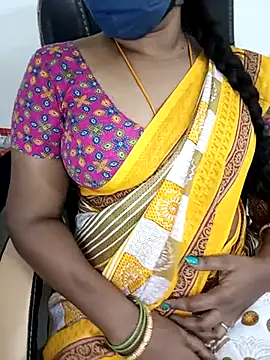 Snapshot of Tamil-hotwife chatting on 02/10/25, 05:41 Tamil-hotwife online show from 02/10/25, 05:41