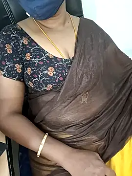 Snapshot of Tamil-hotwife chatting on 02/19/25, 05:05 Tamil-hotwife online show from 02/19/25, 05:05