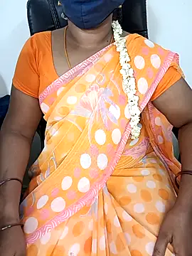Snapshot of Tamil-hotwife chatting on 03/01/25, 09:26 Tamil-hotwife online show from 03/01/25, 09:26