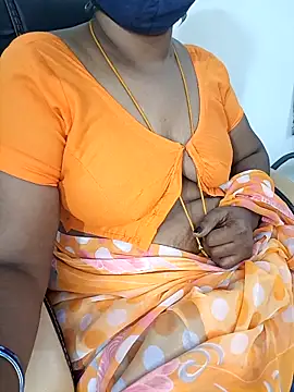 Snapshot of Tamil-hotwife chatting on 03/03/25, 09:11 Tamil-hotwife online show from 03/03/25, 09:11