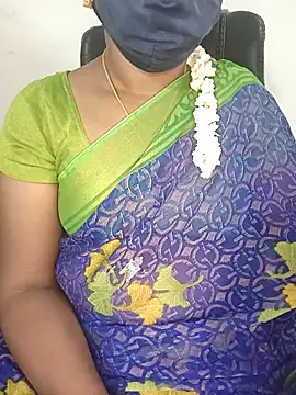 Snapshot of Tamil-hotwife chatting on 10/25/25, 06:13 Tamil-hotwife online show from 10/25/25, 06:13