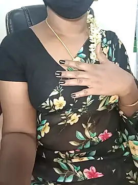 Tamil-hotwife online show from 12/04/25, 04:48