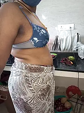 Tamil-hotwife online show from 02/09/26, 04:49