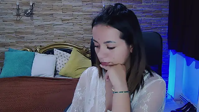 PlayfulElla online show from 12/01/24, 04:29