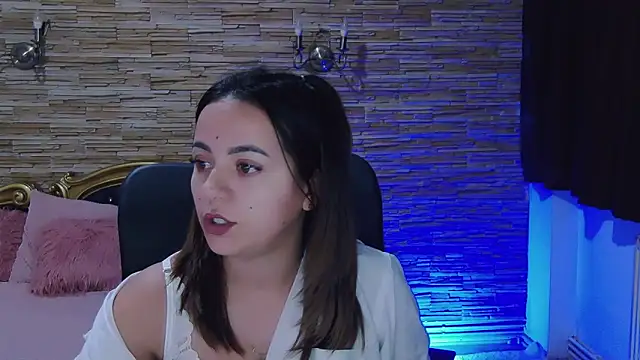 PlayfulElla online show from 12/06/24, 01:00