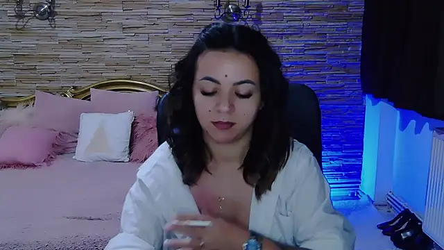 PlayfulElla online show from 12/14/24, 10:24