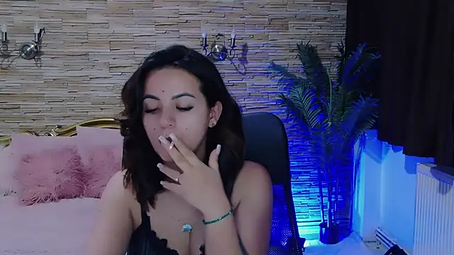 PlayfulElla online show from 12/16/24, 03:00
