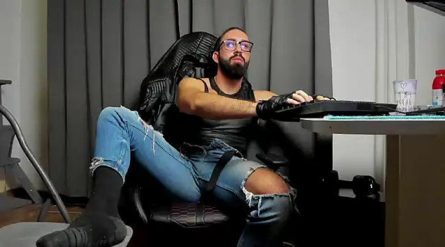 Snapshot of liamaesthetic chatting on 03/02/25, 09:43 liamaesthetic online show from 03/02/25, 09:43