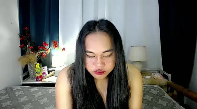Snapshot of bettina_love chatting on 12/11/24, 03:56 bettina love online show from 12/11/24, 03:56