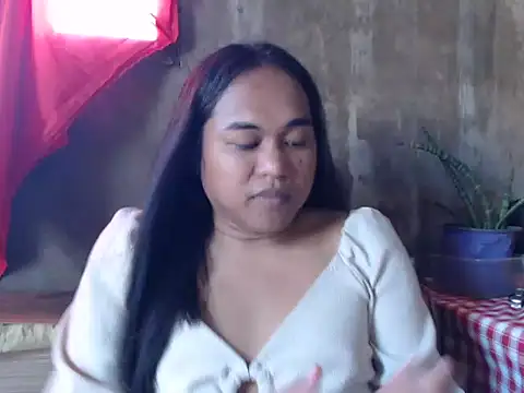 Snapshot of bettina_love chatting on 09/09/25, 06:02 bettina love online show from 09/09/25, 06:02