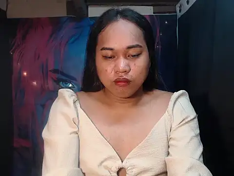 Snapshot of bettina_love chatting on 10/29/25, 10:11 bettina love online show from 10/29/25, 10:11