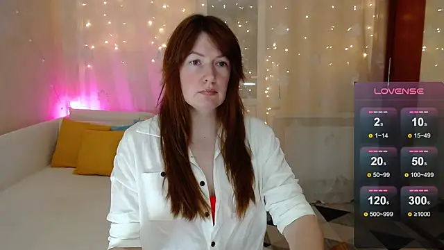 Snapshot of Kira_land chatting on 01/26/25, 05:23 Kira land online show from 01/26/25, 05:23
