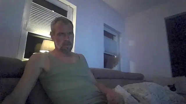 Snapshot of AnalSucht@xh chatting on 10/16/25, 12:11 AnalSuchtxh online show from 10/16/25, 12:11