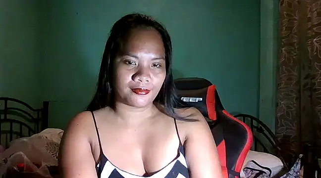 Snapshot of lexilicious_69 chatting on 02/08/25, 10:29 lexilicious 69 online show from 02/08/25, 10:29
