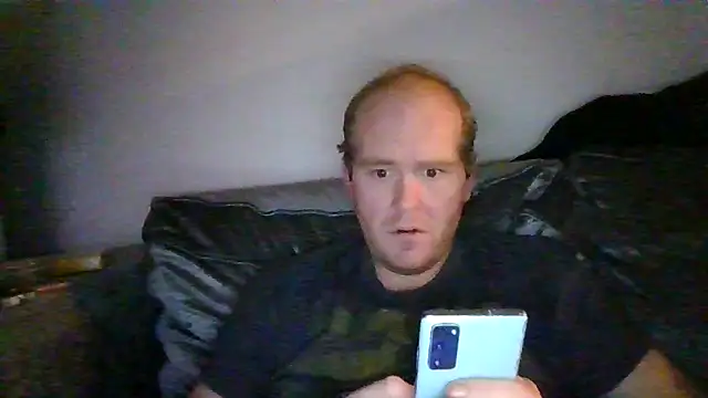 Snapshot of Janssen88 chatting on 12/03/25, 09:57 Janssen88 online show from 12/03/25, 09:57