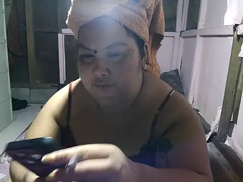 xxbigboootyxx online show from 09/17/25, 11:56