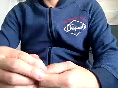 curioushetero online show from 12/09/24, 12:19