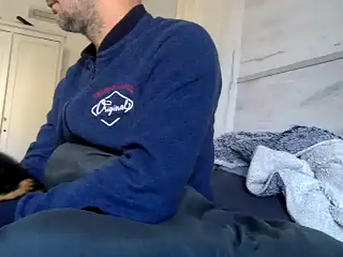 curioushetero online show from 12/20/24, 08:38