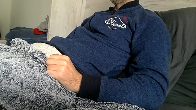 curioushetero online show from 02/10/25, 11:36