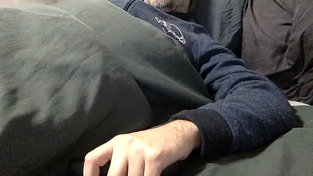 curioushetero online show from 02/15/25, 06:23