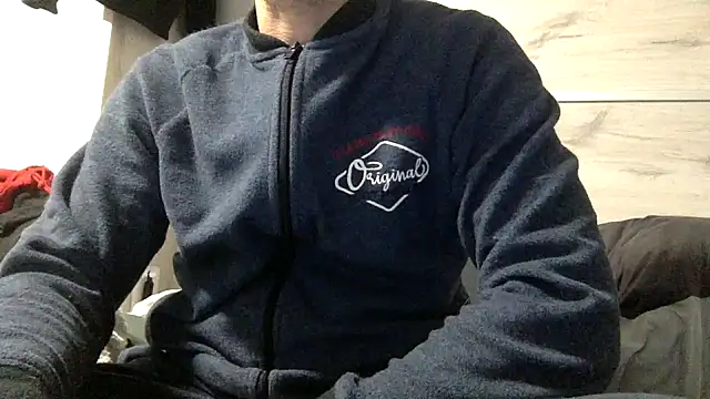 curioushetero online show from 02/17/25, 07:42