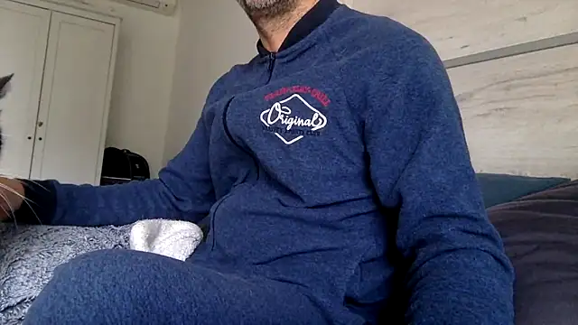curioushetero online show from 03/03/25, 01:09