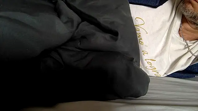 curioushetero online show from 03/07/25, 11:18