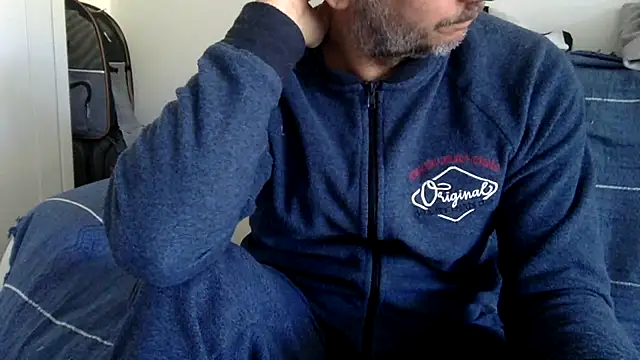 curioushetero online show from 03/18/25, 11:52