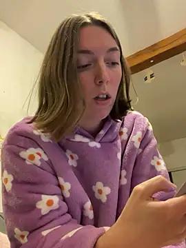 Daisy Michto Officiel online show from 01/28/25, 03:15