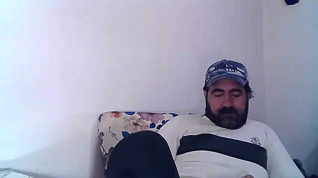 Snapshot of ZYXEL353 chatting on 01/25/25, 01:43 ZYXEL353 online show from 01/25/25, 01:43