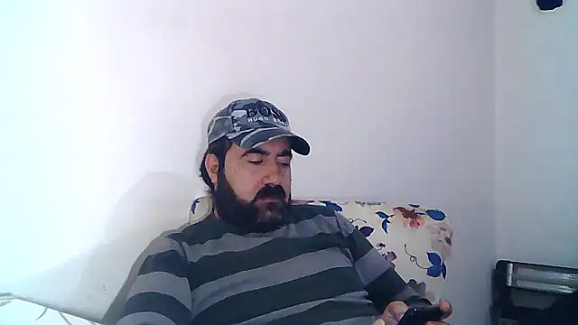 Snapshot of ZYXEL353 chatting on 01/28/25, 08:15 ZYXEL353 online show from 01/28/25, 08:15