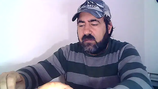 Snapshot of ZYXEL353 chatting on 02/02/25, 10:35 ZYXEL353 online show from 02/02/25, 10:35