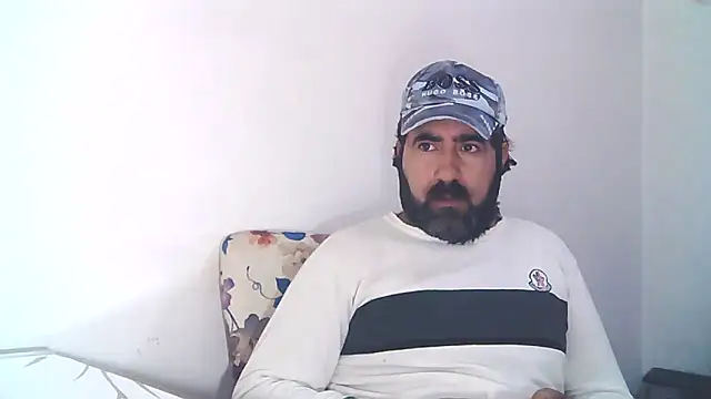 Snapshot of ZYXEL353 chatting on 02/13/25, 10:33 ZYXEL353 online show from 02/13/25, 10:33