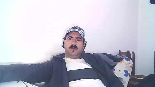 Snapshot of ZYXEL353 chatting on 02/15/25, 06:33 ZYXEL353 online show from 02/15/25, 06:33