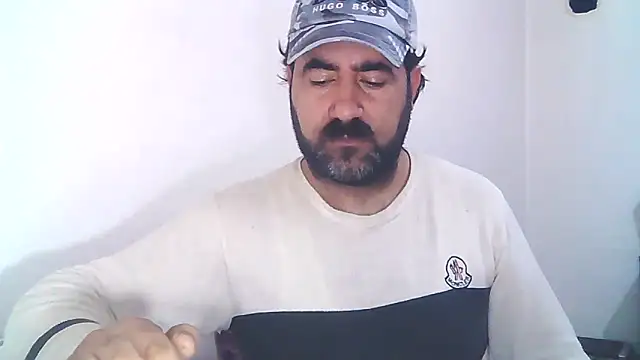 Snapshot of ZYXEL353 chatting on 03/02/25, 03:27 ZYXEL353 online show from 03/02/25, 03:27