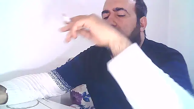 Snapshot of ZYXEL353 chatting on 03/07/25, 12:58 ZYXEL353 online show from 03/07/25, 12:58