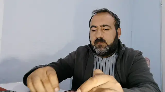 Snapshot of ZYXEL353 chatting on 10/14/25, 10:32 ZYXEL353 online show from 10/14/25, 10:32