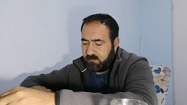 Snapshot of ZYXEL353 chatting on 10/18/25, 10:10 ZYXEL353 online show from 10/18/25, 10:10