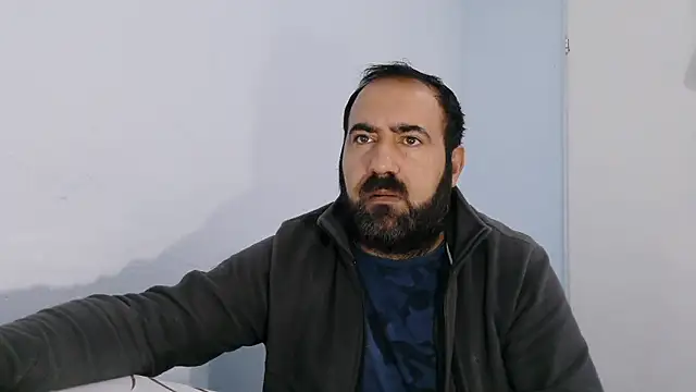 Snapshot of ZYXEL353 chatting on 10/22/25, 02:39 ZYXEL353 online show from 10/22/25, 02:39