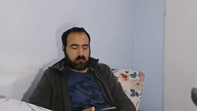 Snapshot of ZYXEL353 chatting on 10/23/25, 10:41 ZYXEL353 online show from 10/23/25, 10:41