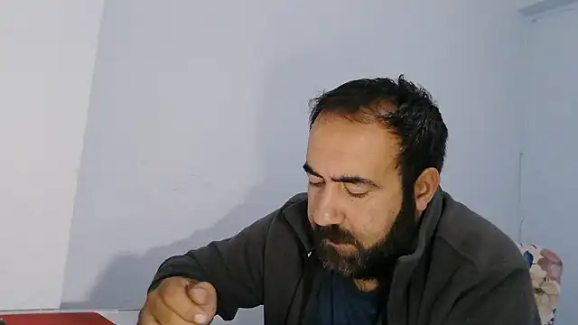 Snapshot of ZYXEL353 chatting on 10/27/25, 11:52 ZYXEL353 online show from 10/27/25, 11:52